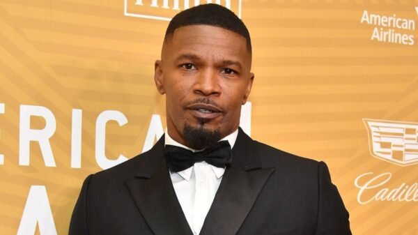 Jamie Foxx Goes Rogue at Fox Upfronts With Improvised Baseball Jokes: ‘Don’t Wish to Stand Up for the Negro League?’