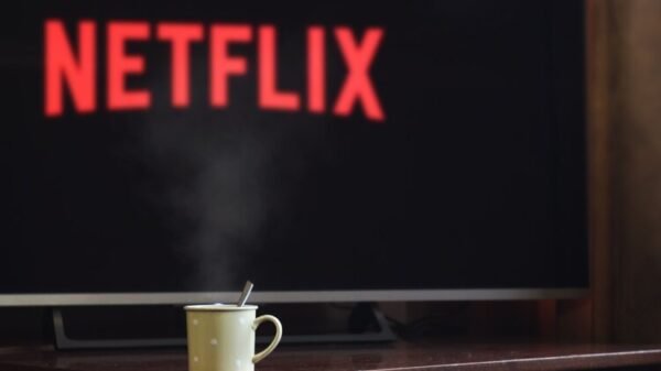 Netflix inventory (NFLX) shopping for the dips on the blue field space [Video]