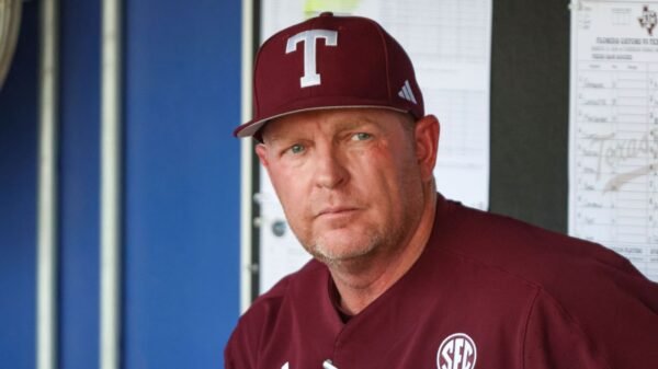 Schlossnagle leaves Texas A&M for rival Longhorns
