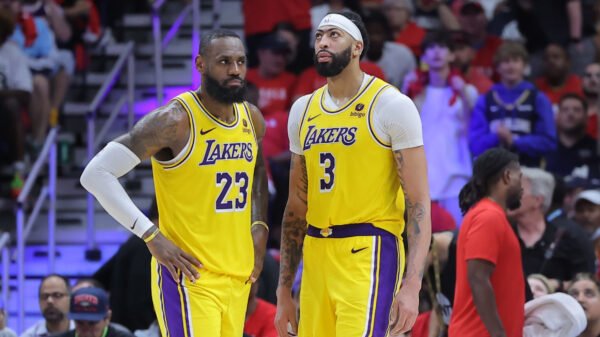 NBA Rumors: Insiders View Lakers as Play-In Staff, Not Title Contenders