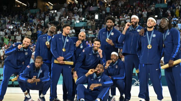 LeBron James, Steph Curry, Staff USA Have a good time Olympic Gold Medal Win in Viral Picture