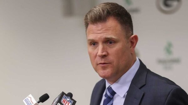 Packers GM reacts to Jordan Love not training with out contract extension