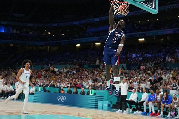 U.S. males rout P.R., wrap up high basketball seed