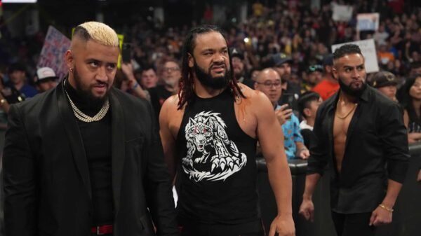 Video: Jacob Fatu, Bloodline Destroy Roman Reigns in Harm Return at WWE SmackDown