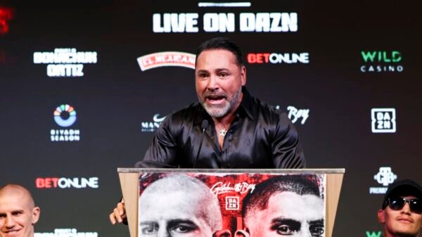 Oscar De La Hoya praises UFC 306, nonetheless mocks ‘errand boy’ Dana White and Canelo Alvarez