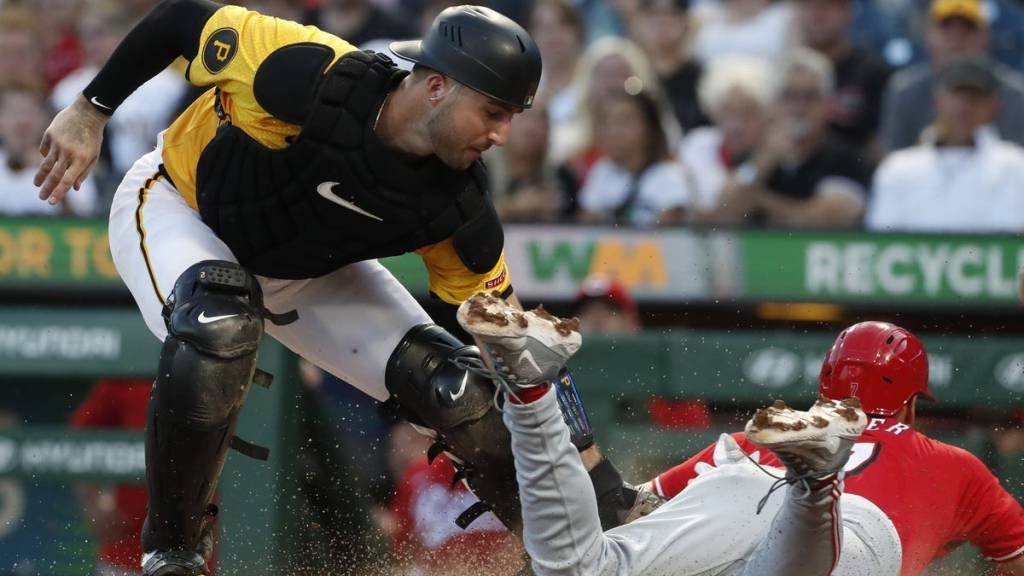 Reds vs. Pirates MLB participant props and odds