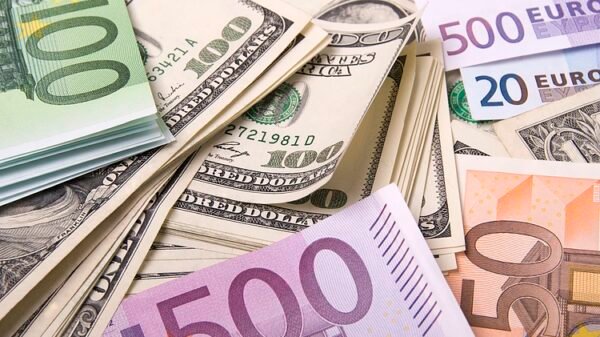 EUR/USD recovers losses as tender US PCE inflation weighs on US Greenback