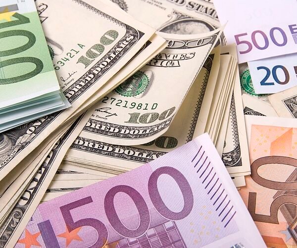 EUR/USD recovers losses as tender US PCE inflation weighs on US Greenback