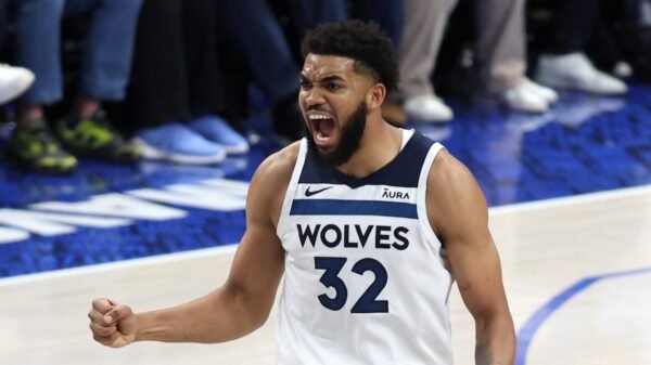 NBA Rumors: Cities-Randle Commerce Phrases Revealed for Knicks, Wolves, Hornets 3-Workforce Deal