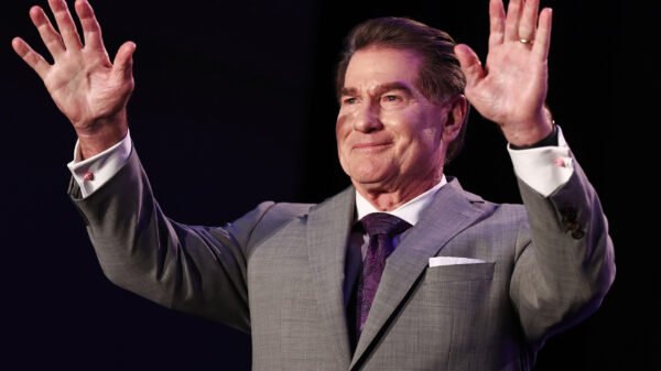 Donald Trump Points Warning to Steve Garvey Amid Senate Seat Race