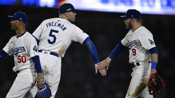 MLB Playoffs: Dodgers Infielder Leaves Recreation 1 of NLCS With Harm