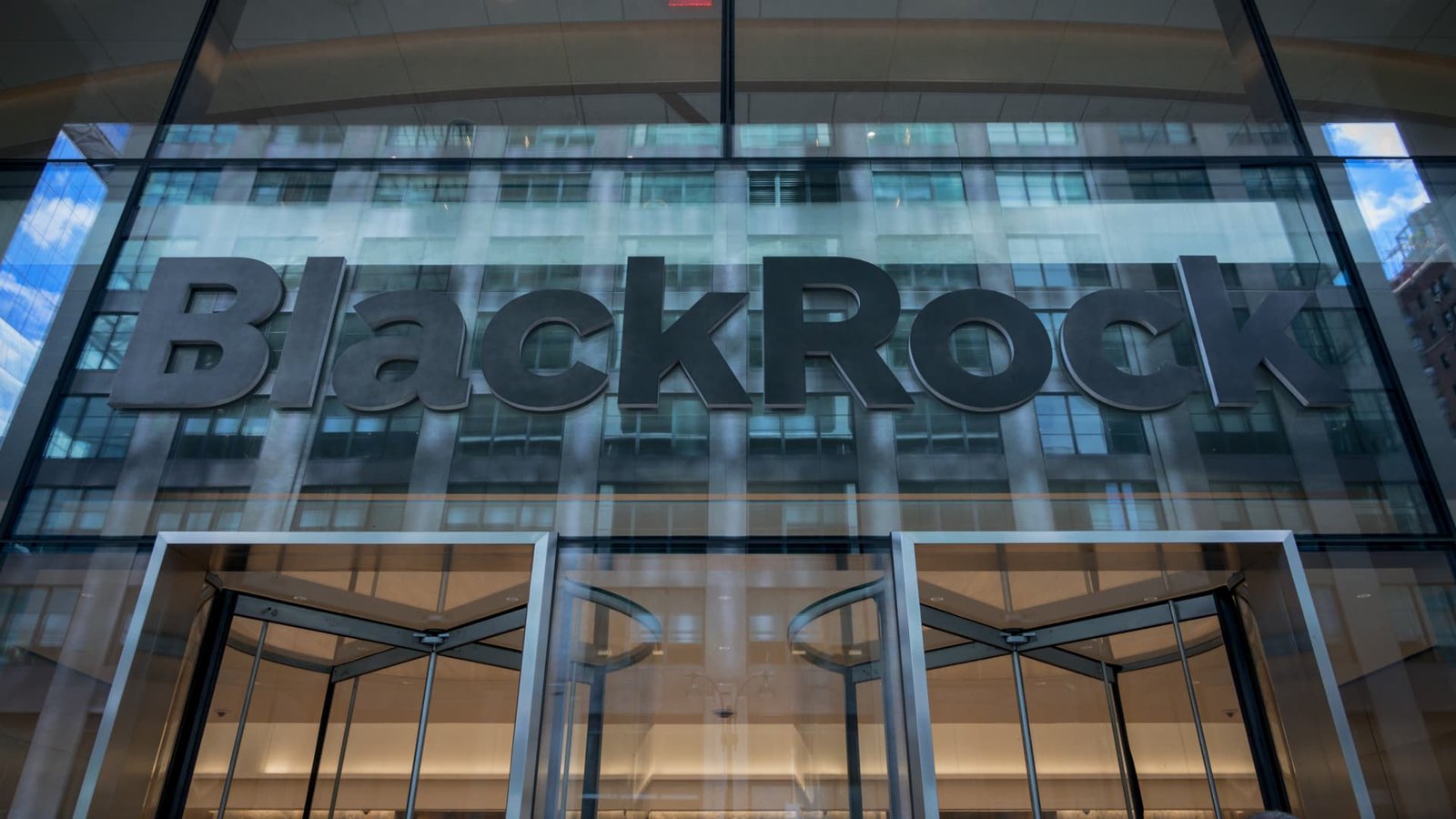 BlackRock’s ETF chief says 75% of its bitcoin patrons are crypto followers new to Wall Avenue