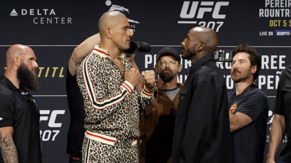 UFC 307 video: Alex Pereira, Khalil Rountree have first faceoff after press convention