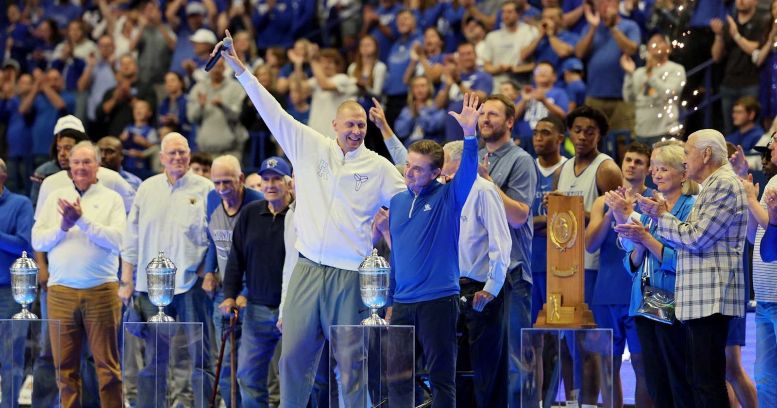 Video: Rick Pitino Honored By Kentucky, Will get Standing Ovation in Return to Rupp Area