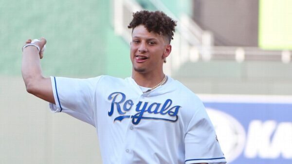 Patrick Mahomes thrilled to see playoff baseball return to Kansas Metropolis