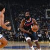 Harden, Clippers Applauded by NBA Followers for Beating Warriors; Curry Exits with Harm