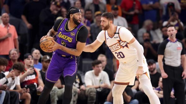 Anthony Davis Excites NBA Followers as LeBron James, Lakers Tackle Kevin Durant, Suns