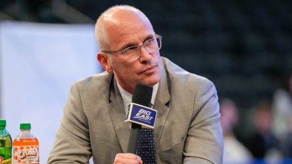 Dan Hurley: UConn’s New Gamers Wish to Win CBB Title ‘Like They Want Oxygen’