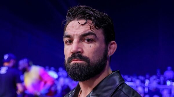 Mike Perry addresses current DUI arrest, apologizes for berating cops