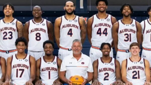 Auburn basketball gamers’ flight diverted after mid-air battle