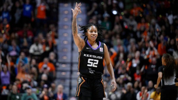 WNBA playoffs: Solar tweak lineup, dig deep to maintain season alive