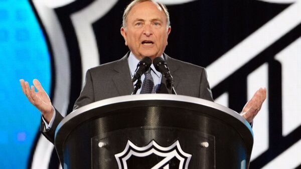 Bettman: NHL plans CBA talks with gamers for ’25