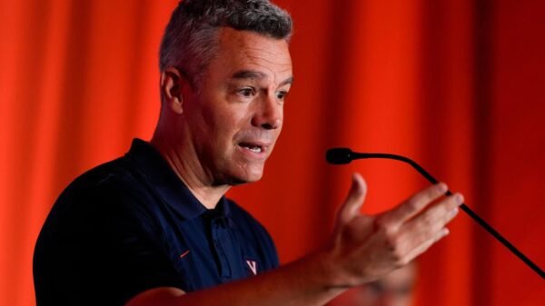 Virginia males’s basketball coach Tony Bennett is retiring efficient instantly