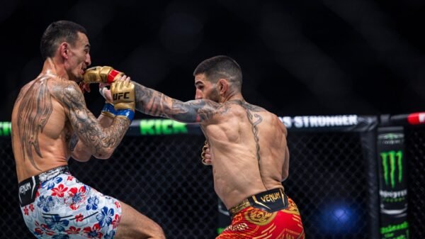 Joe Rogan: UFC champ Ilia Topuria MMA’s ‘new high-water mark’ as a result of he has no weaknesses