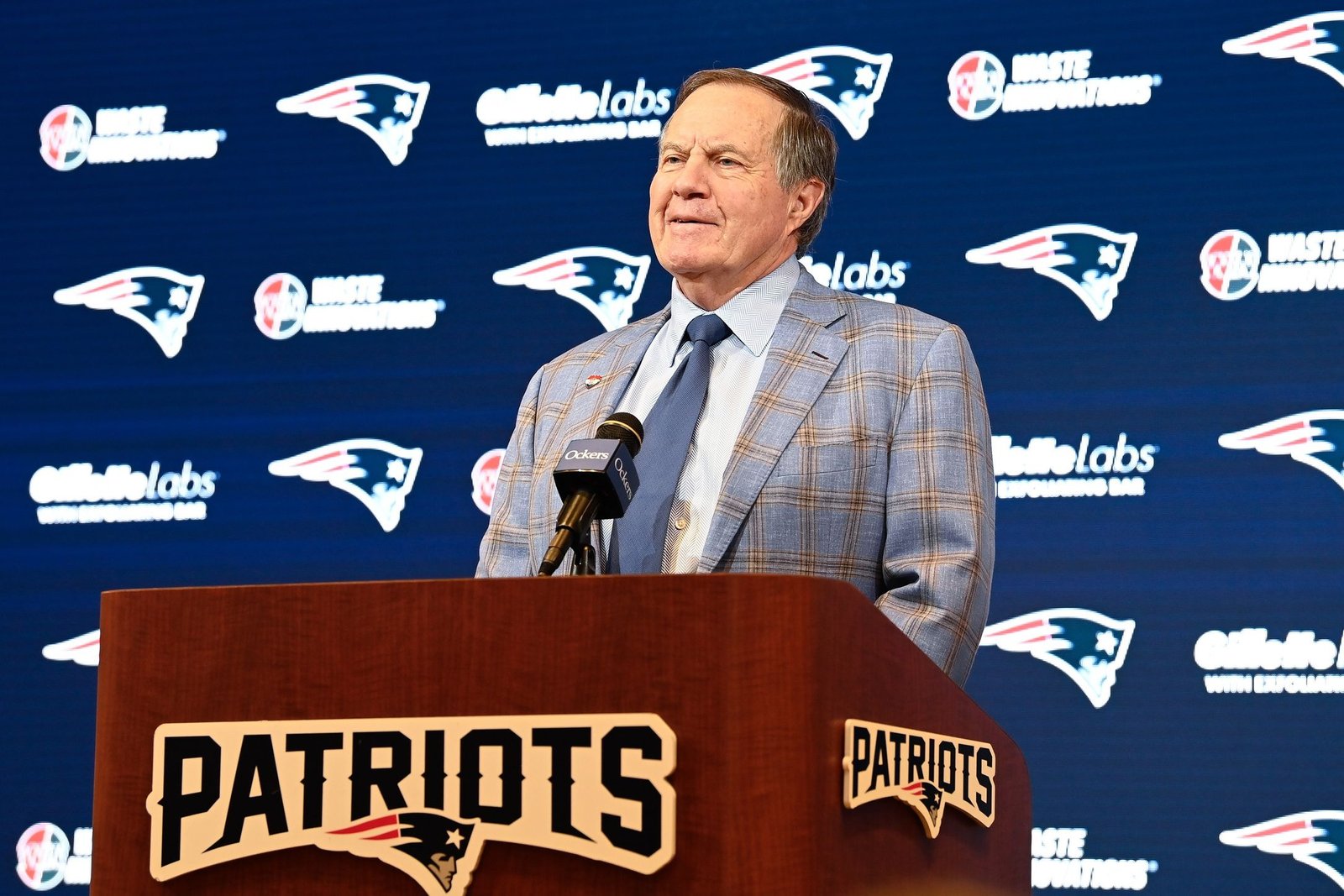 ‘It Actually Is a Lot of Work’ – Invoice Belichick Sympathizes With Tom Brady on $375,000,000 Analyst’s Broadcasting Challenges