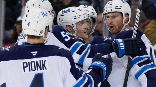 Jets set NHL historical past, win 15 of first 16 video games