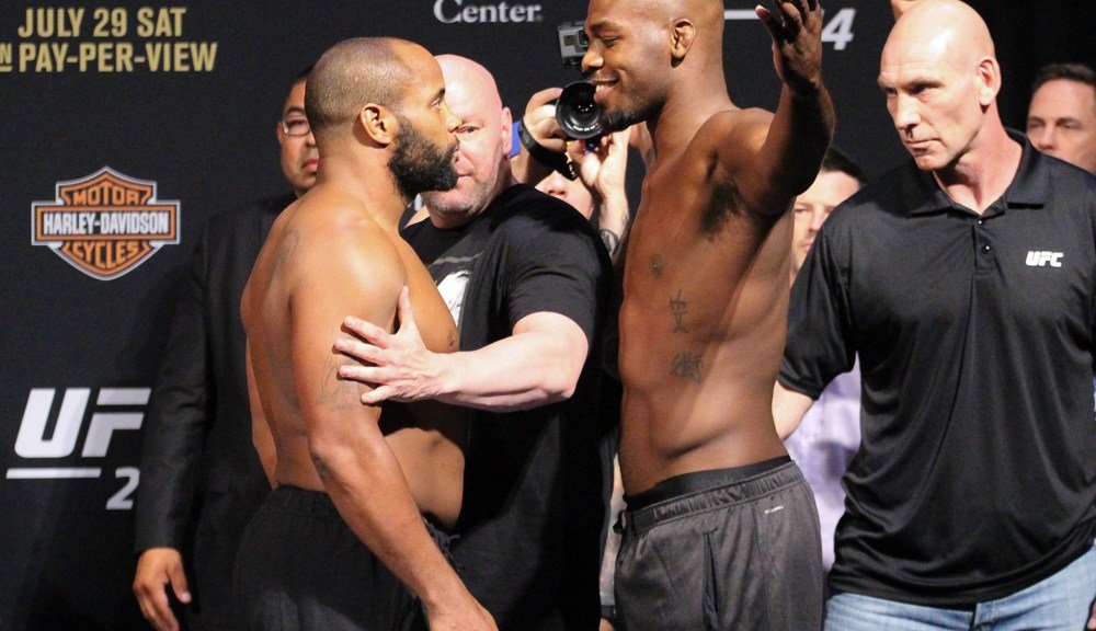 Daniel Cormier important of Jon Jones dismissal of Tom Aspinall however sure ‘he isn’t afraid’