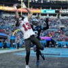 Watch: Buccaneers WR Mike Evans makes absurd one-handed TD catch vs. Panthers