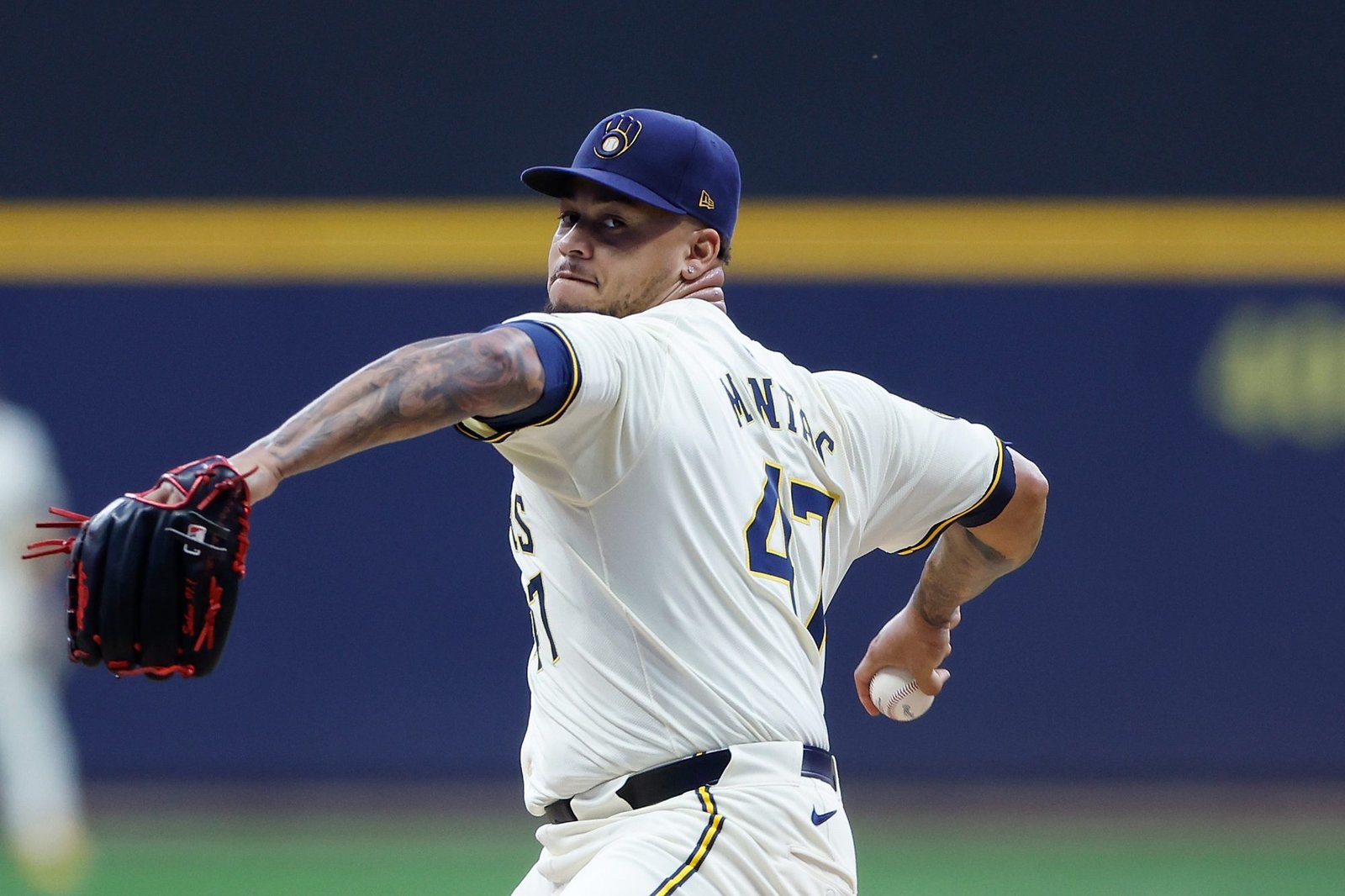 Mets vs. Brewers prediction: MLB odds, picks, finest bets for Friday