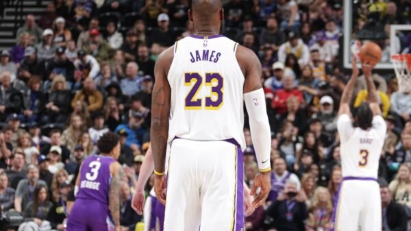 LeBron James, Anthony Davis Double-Doubles Impress NBA Followers in Lakers’ Win vs. Jazz