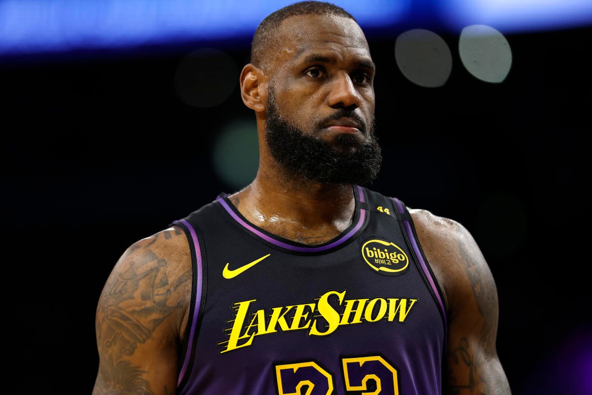 The Fantasy Basketball Vibe Examine: Is LeBron cooked?