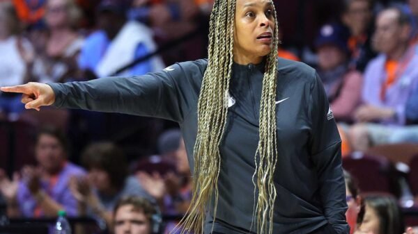 Teresa Weatherspoon, Phil Useful Amongst ‘Unmatched’ Ladies’s Basketball League’s HCs