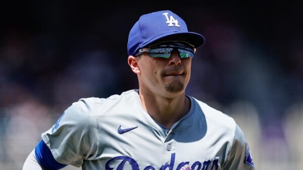 Dodgers Fan Favourite Kiké Hernández Posts Image of Himself in Astros Jersey on Inst