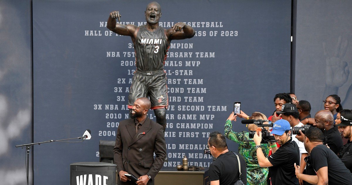 Dwyane Wade statue unveiled in Miami as followers contend it seems nothing like him