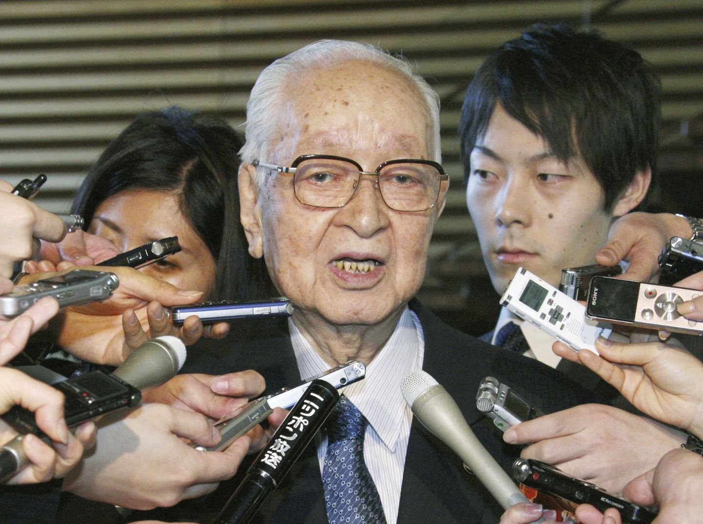 Japanese newspaper boss who influenced the nation’s postwar politics died at 98