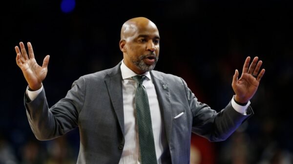 Amir Abdur-Rahim, USF basketball coach, useless at 43