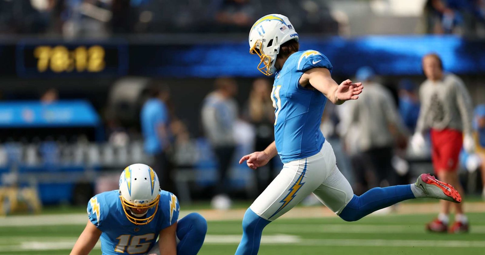 Video: Chargers’ Uncommon Free-Kick FG vs. Broncos Excites Followers with Little-Used NFL Rule