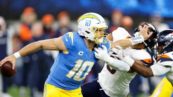 Chargers OL: Justin Herbert in ‘Sicko Mode,’ Hypes QB as ‘a F–king Animal’ After Win