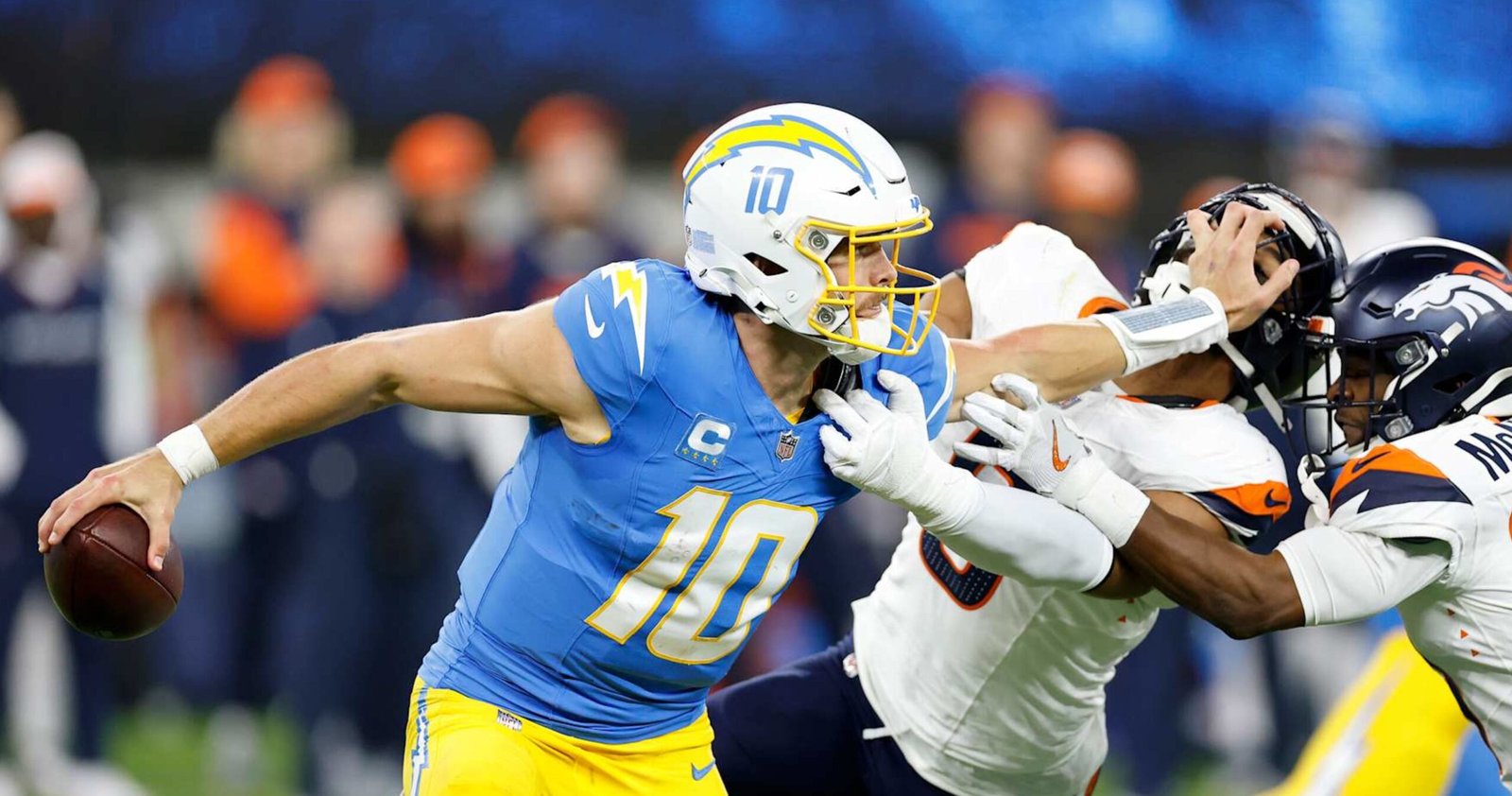 Chargers OL: Justin Herbert in ‘Sicko Mode,’ Hypes QB as ‘a F–king Animal’ After Win