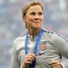 Sources: Ellis bought equal pay settlement from USSF