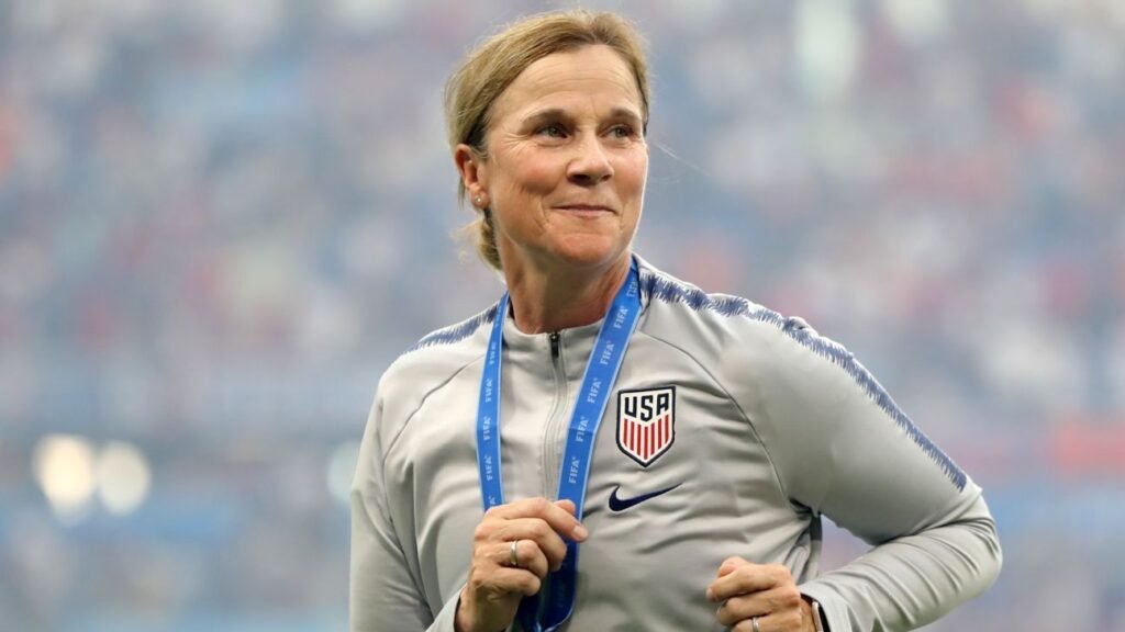 Sources: Ellis bought equal pay settlement from USSF