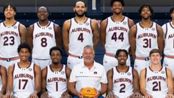 Auburn basketball gamers’ flight diverted after mid-air combat