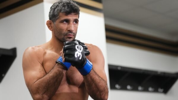 Beneil Dariush set to finish prolonged hiatus at UFC 311 towards Renato Moicano