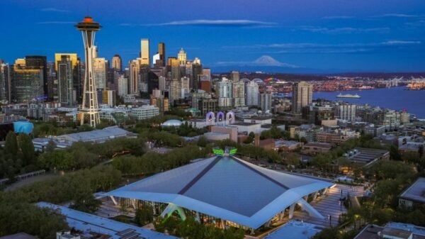 UFC makes Seattle return official for early 2025