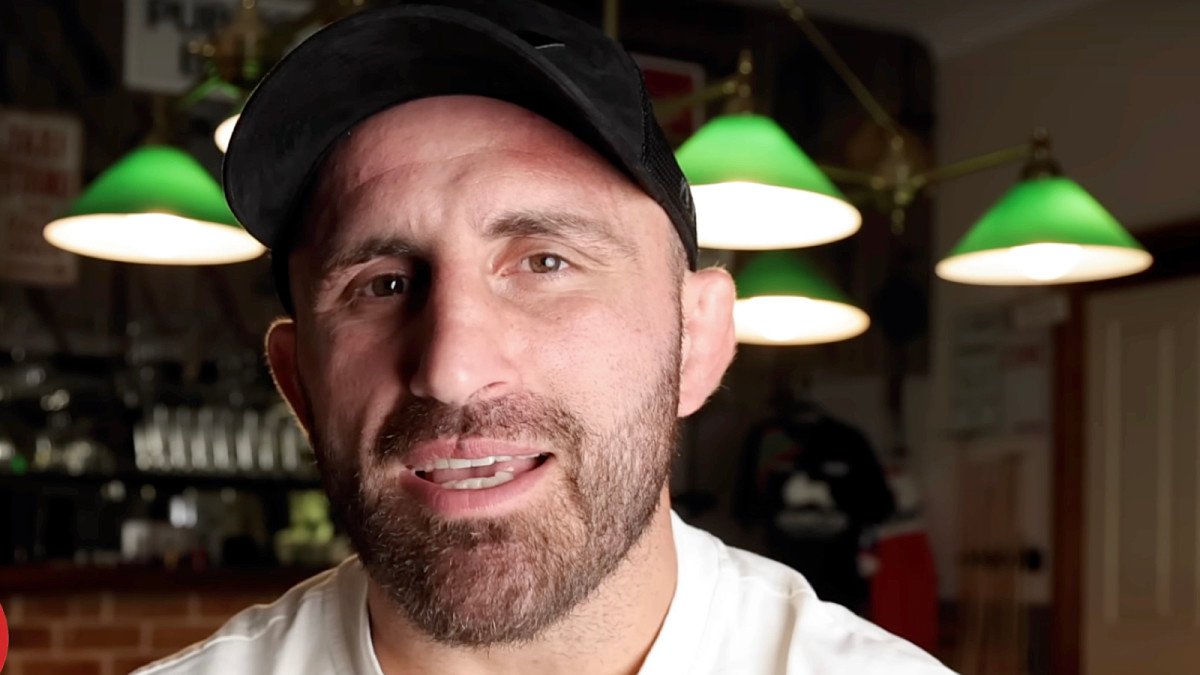 Alexander Volkanovski reveals his High 5 fighters of all time checklist