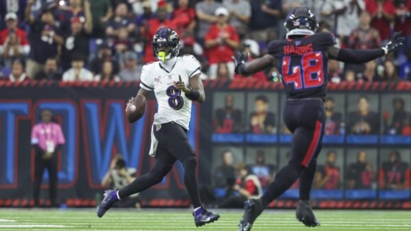 Lamar Jackson, Ravens run throughout Texans